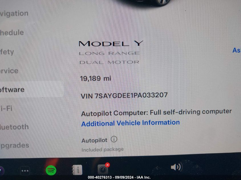 2023 Tesla Model Y Awd/Long Range Dual Motor All-Wheel Drive VIN: 7SAYGDEE1PA033207 Lot: 40276313