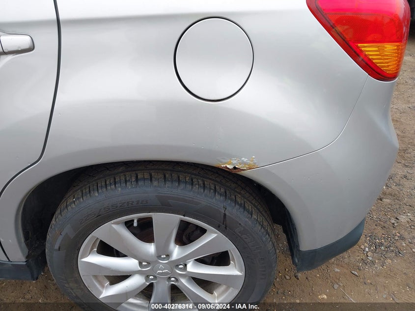 2013 Mitsubishi Outlander Sport Es VIN: 4A4AR3AUXDE018181 Lot: 40276314