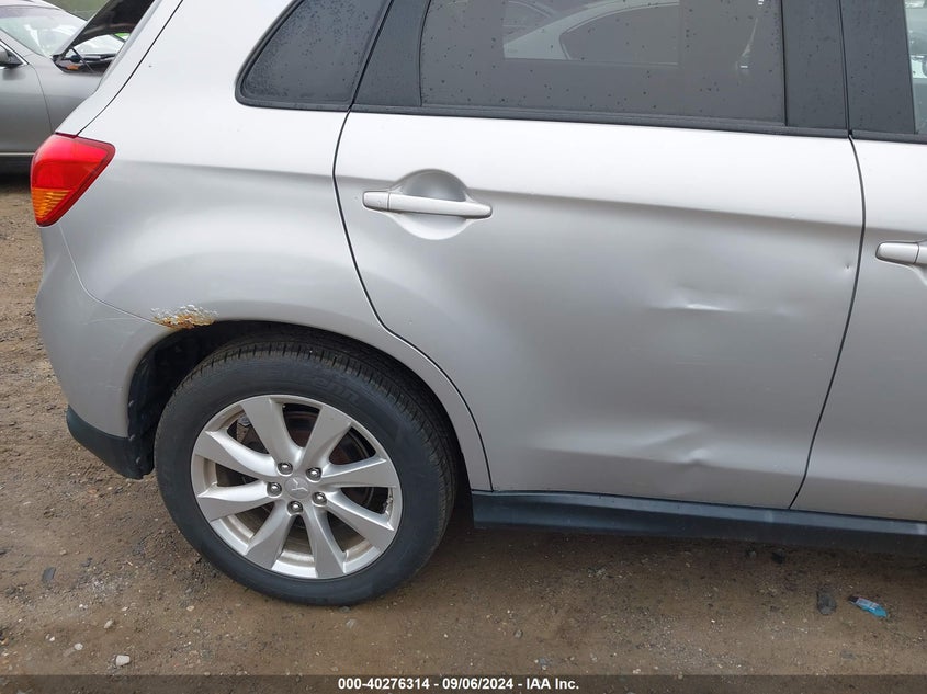 2013 Mitsubishi Outlander Sport Es VIN: 4A4AR3AUXDE018181 Lot: 40276314