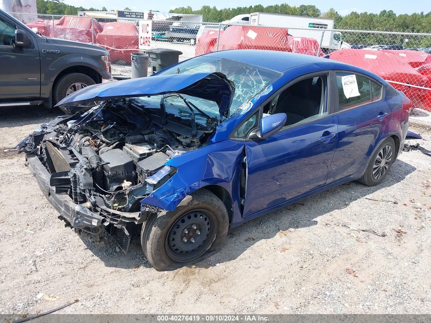 2017 KIA FORTE VIN: 3KPFK4A7XHE011145