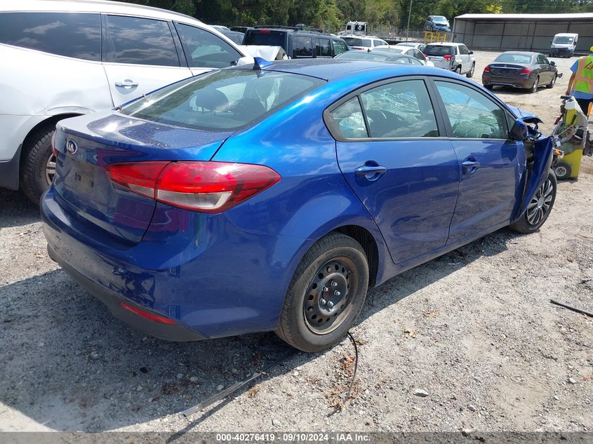 2017 KIA FORTE VIN: 3KPFK4A7XHE011145