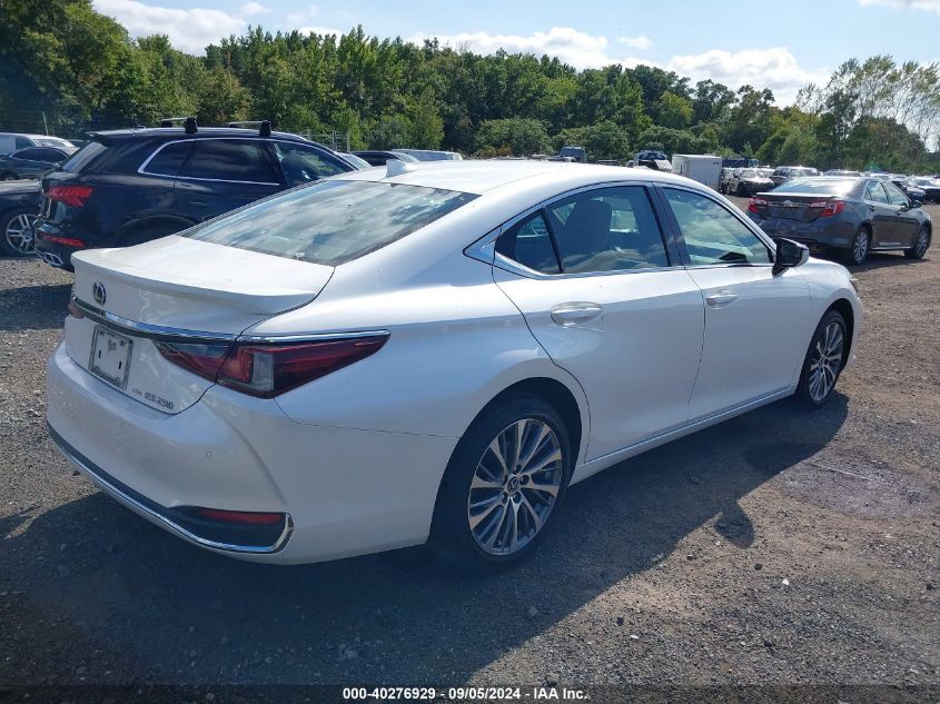 VIN 58AD11D10MU005743 2021 Lexus ES 250 no.4