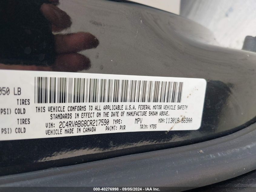 2C4RVABG8CR217590 2012 Volkswagen Routan Se