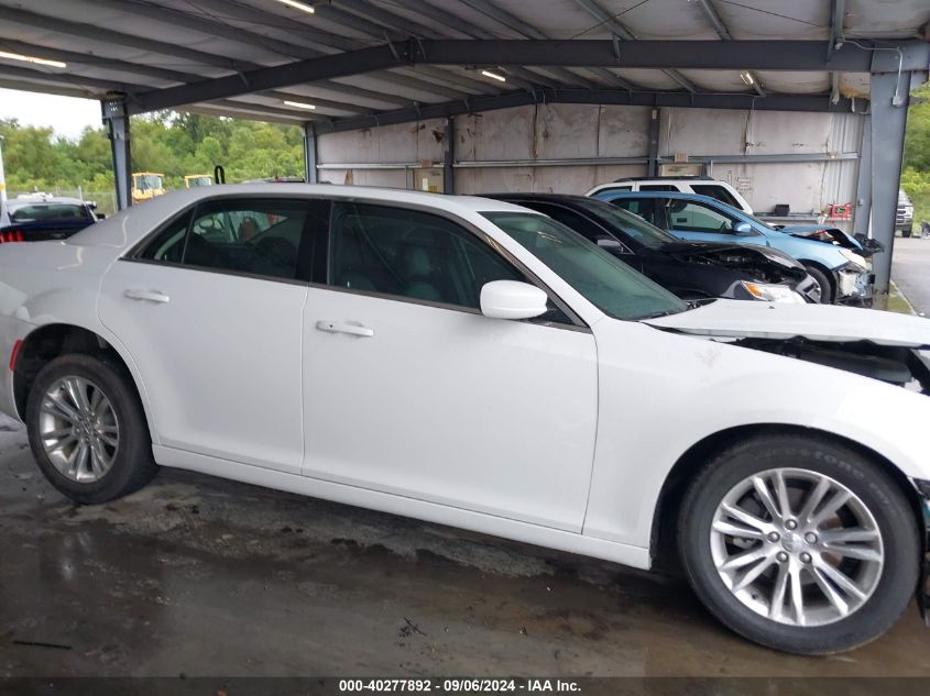 2018 Chrysler 300 Touring L VIN: 2C3CCAAG2JH117389 Lot: 40277892