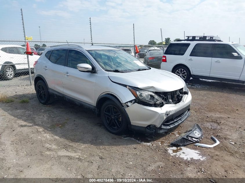 JN1BJ1CR2JW292113 2018 NISSAN ROGUE - Image 1