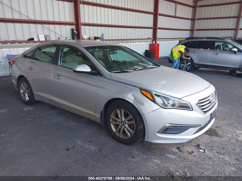 2015 HYUNDAI SONATA VIN: 5NPE24AF2FH203493