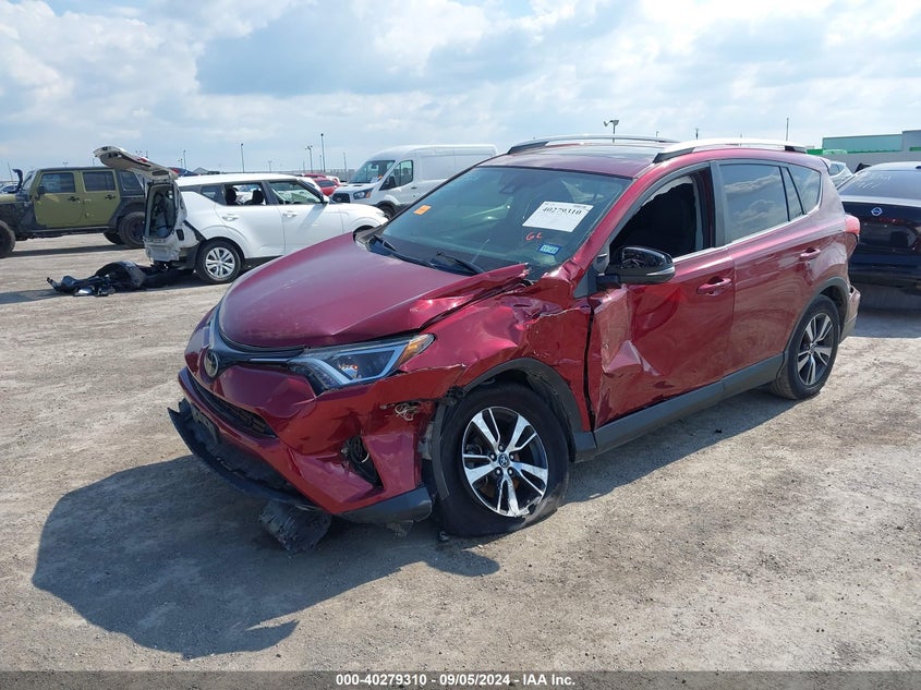 2018 TOYOTA RAV4 XLE VIN: 2T3WFREV6JW495805