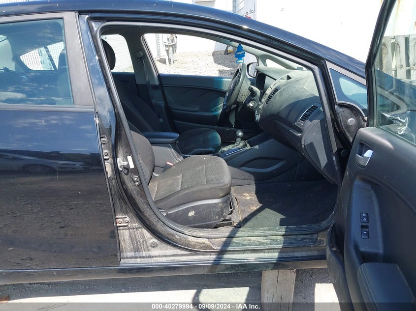 2017 KIA FORTE LX - 3KPFK4A73HE112348