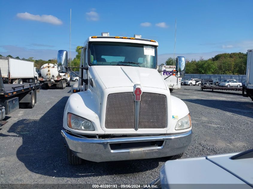 2017 Kenworth T300 VIN: 2NKHHJ7XXHM141305 Lot: 40823022