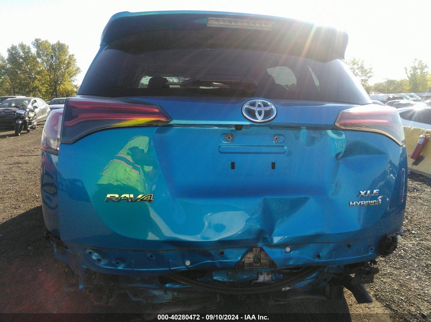 2016 TOYOTA RAV4 HYBRID XLE - JTMRJREV4GD022115
