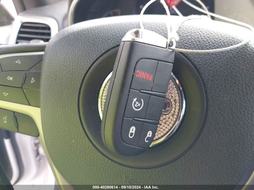 2018 Jeep Grand Cherokee Laredo E 4X4 VIN: 1C4RJFAG5JC155274 Lot: 40280614