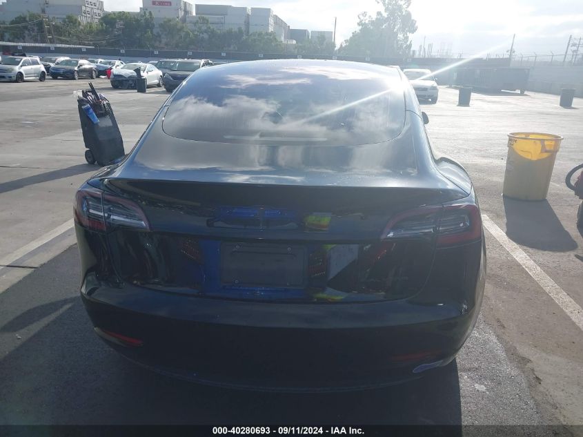 2019 Tesla Model 3 VIN: 5YJ3E1EB8KF194697 Lot: 40280693