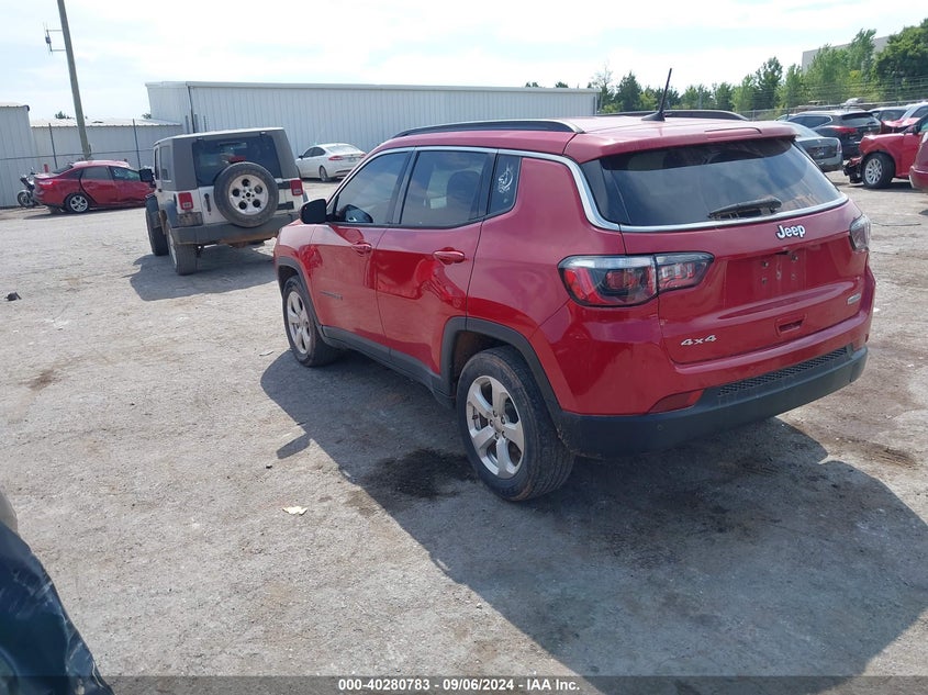 VIN 3C4NJDBB7JT331588 2018 JEEP COMPASS LATITUDE