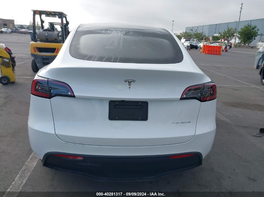 2024 Tesla Model Y Long Range Dual Motor All-Wheel Drive VIN: 7SAYGDEE9RF058832 Lot: 40281317