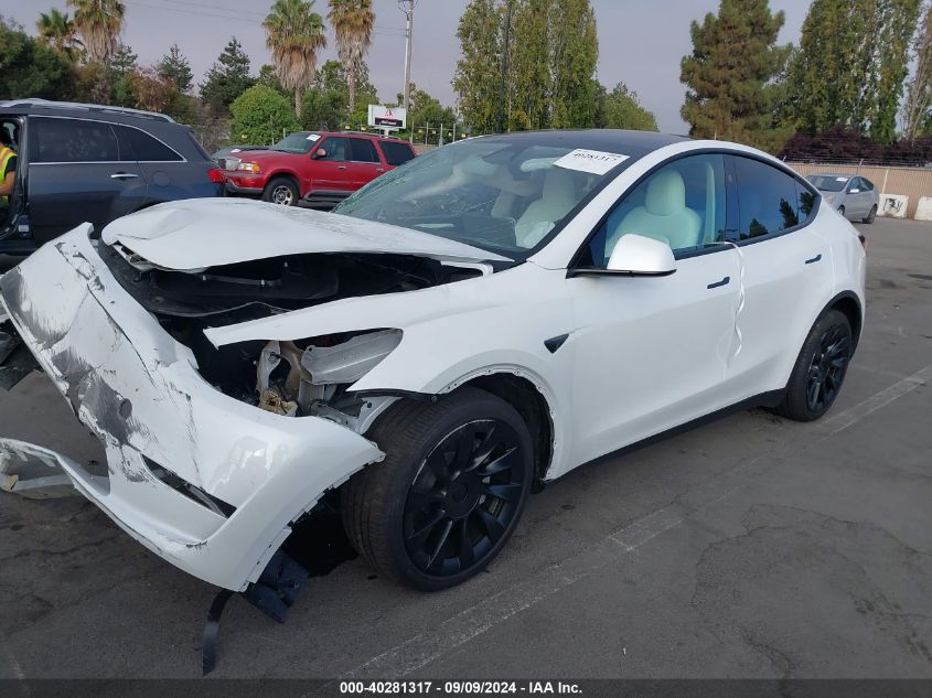 7SAYGDEE9RF058832 2024 TESLA MODEL Y - Image 2