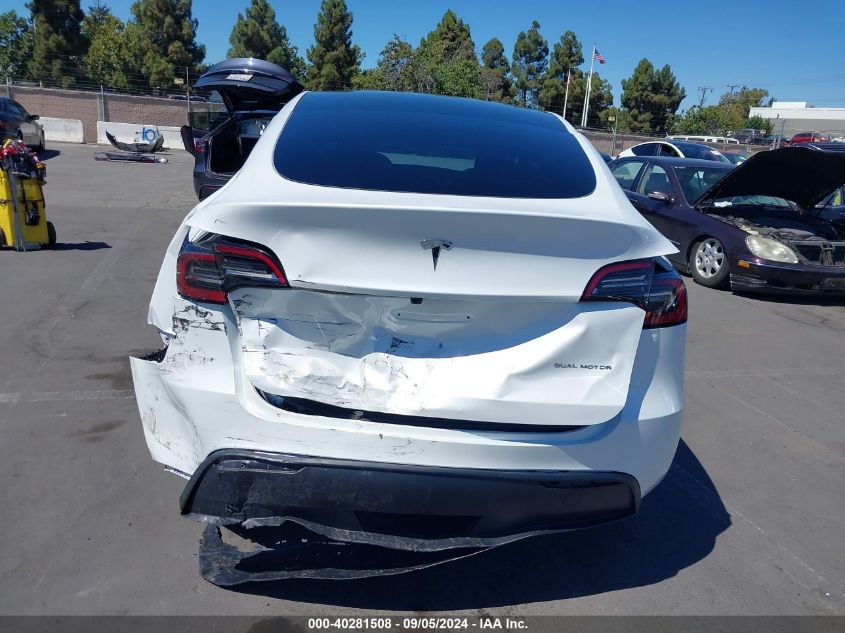 2024 Tesla Model Y Long Range Dual Motor All-Wheel Drive VIN: 7SAYGDEE5RF120081 Lot: 40281508