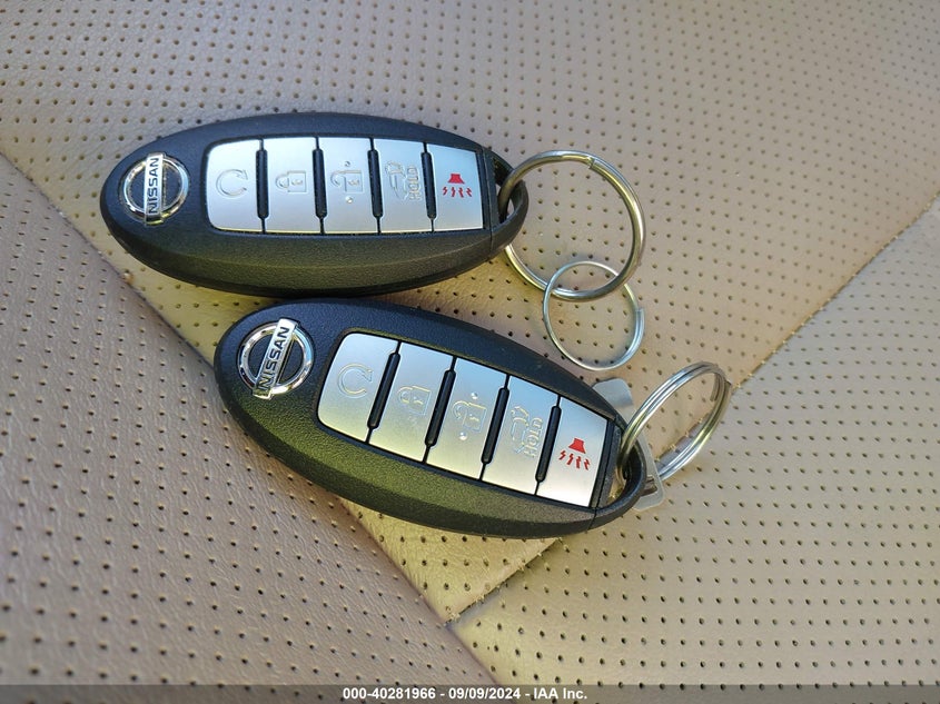 2018 NISSAN ROGUE SL - 5N1AT2MTXJC760461