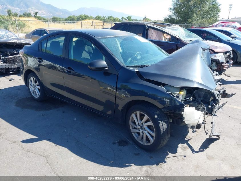 2013 MAZDA MAZDA3