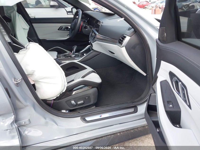 2022 BMW M3(VIN: WBS43AY03NFN10939