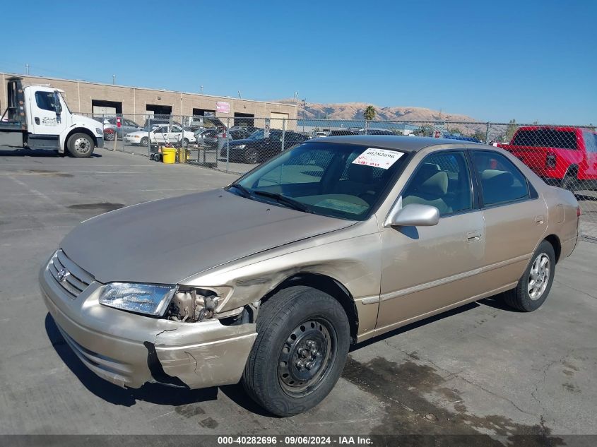 1999 Toyota Camry Le V6 VIN: JT2BF22K9X0209841 Lot: 40282696