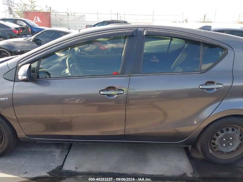 JTDKDTB34F1583049 2015 Toyota Prius C Three