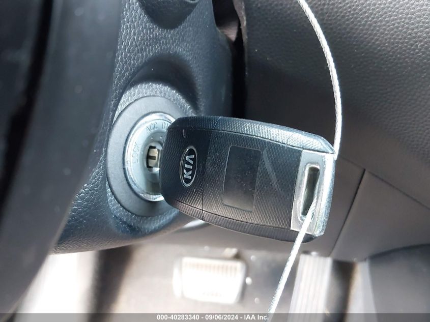 2015 KIA SOUL + - KNDJP3A57F7175194