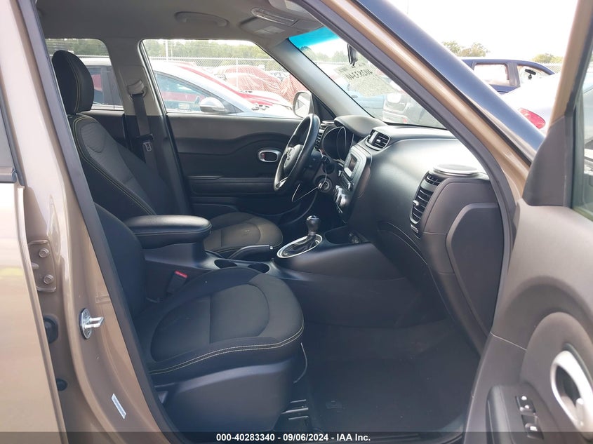 2015 KIA SOUL + - KNDJP3A57F7175194