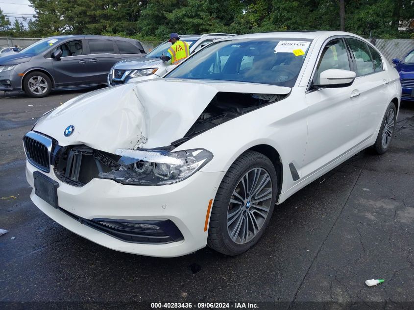 VIN WBAJA7C30HWA70638 2017 BMW 530I no.2