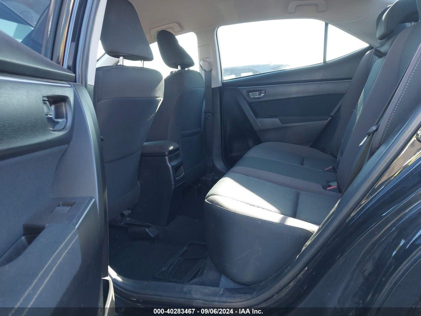VIN 2T1BURHE9JC111302 2018 TOYOTA COROLLA LE