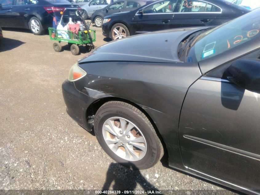 2004 Toyota Camry Le V6 VIN: 4T1BF32K54U570108 Lot: 40284339