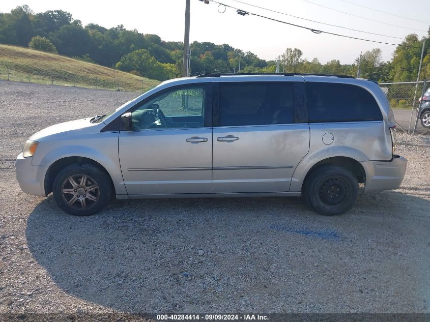 2010 Chrysler Town & Country Touring VIN: 2A4RR5D19AR479226 Lot: 40284414