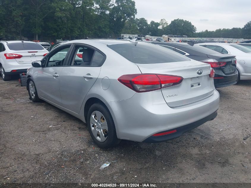 VIN 3KPFL4A77JE165038 2018 KIA FORTE no.3