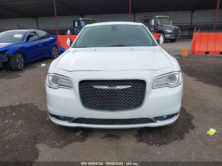 2015 Chrysler 300 Limited VIN: 2C3CCAAG5FH781225 Lot: 40284724