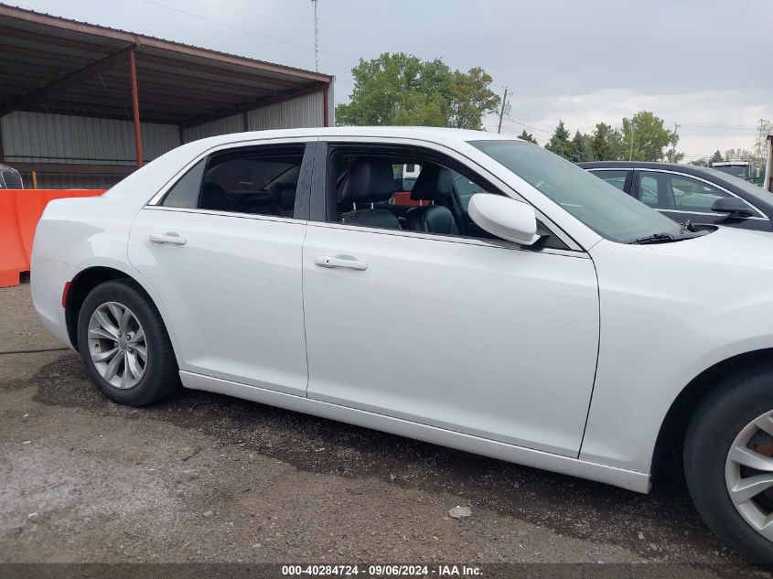 2015 Chrysler 300 Limited VIN: 2C3CCAAG5FH781225 Lot: 40284724