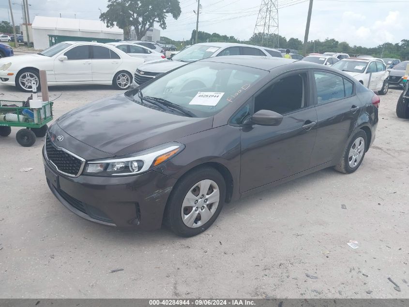 3KPFK4A72HE153876 2017 KIA FORTE - Image 2