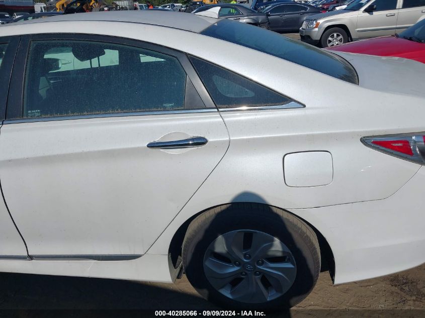 2014 Hyundai Sonata Hybrid VIN: KMHEC4A4XEA114400 Lot: 40285066