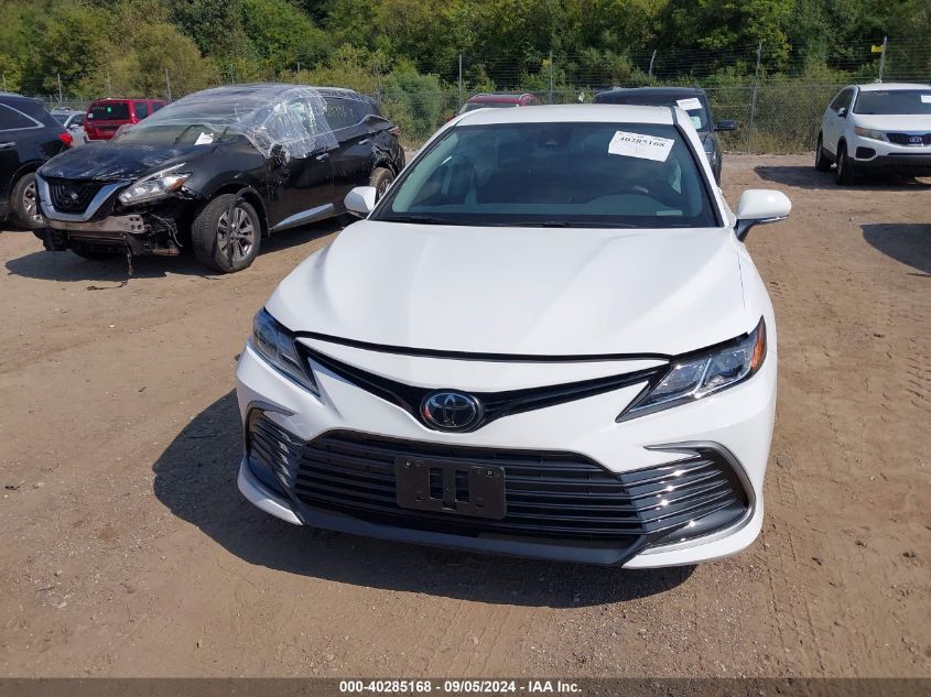 2022 Toyota Camry Le VIN: 4T1R11AK4NU690695 Lot: 40285168