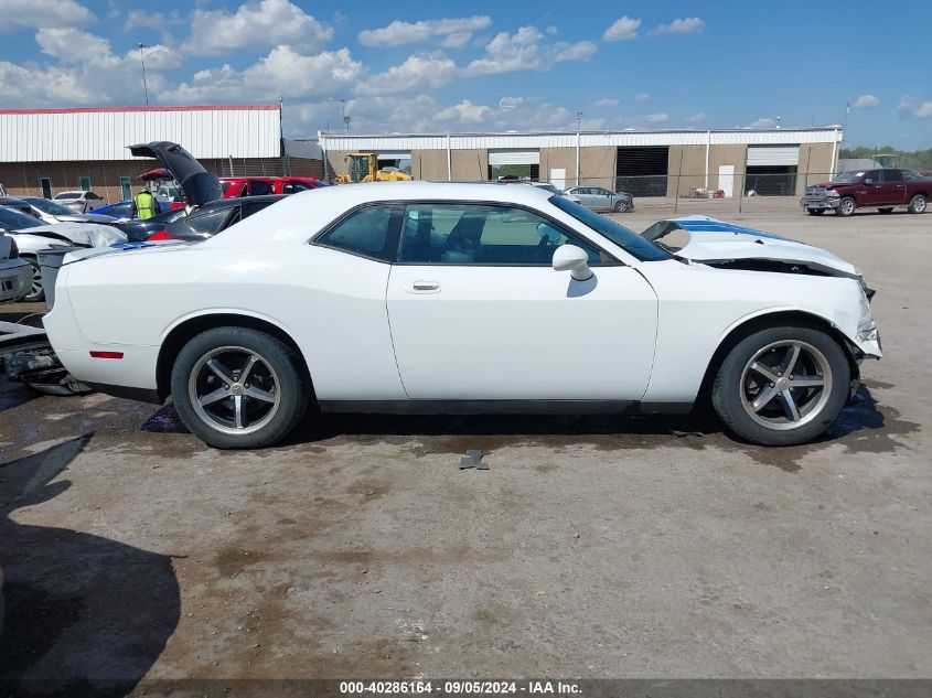 2B3CJ4DV8AH323699 2010 Dodge Challenger Se