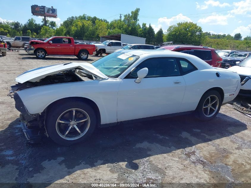 2B3CJ4DV8AH323699 2010 Dodge Challenger Se