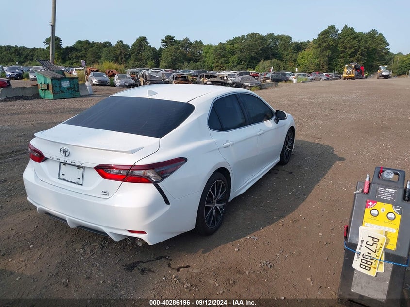 VIN 4T1G11BK3NU071883 2022 TOYOTA CAMRY SE AWD