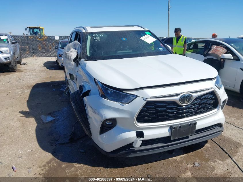 5TDGZRAH6NS099831 2022 TOYOTA HIGHLANDER - Image 1