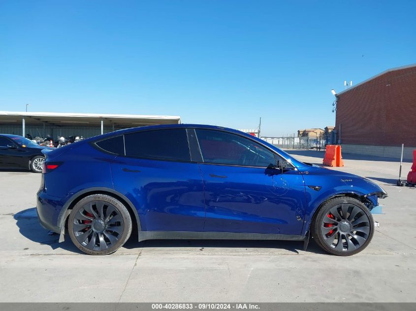 2022 Tesla Model Y Performance Dual Motor All-Wheel Drive VIN: 7SAYGDEF2NF374852 Lot: 40286833