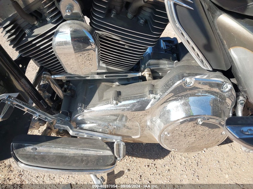 2013 HARLEY-DAVIDSON FLHTCUSE CVO ULTRA CLS ELECTRA GLD - 1HD1PR815DB957718