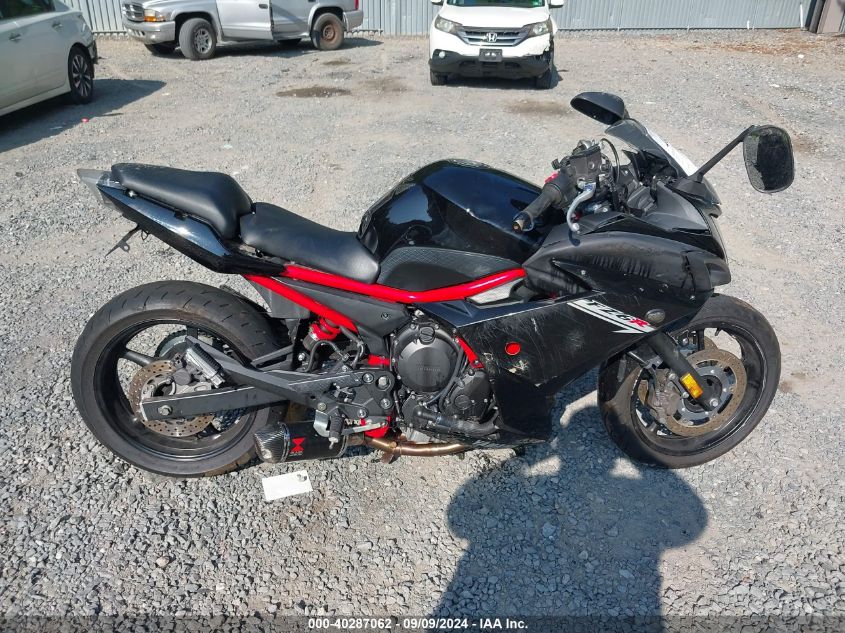 2016 Yamaha Fz6 R VIN: JYARJ18E1GA014631 Lot: 40287062