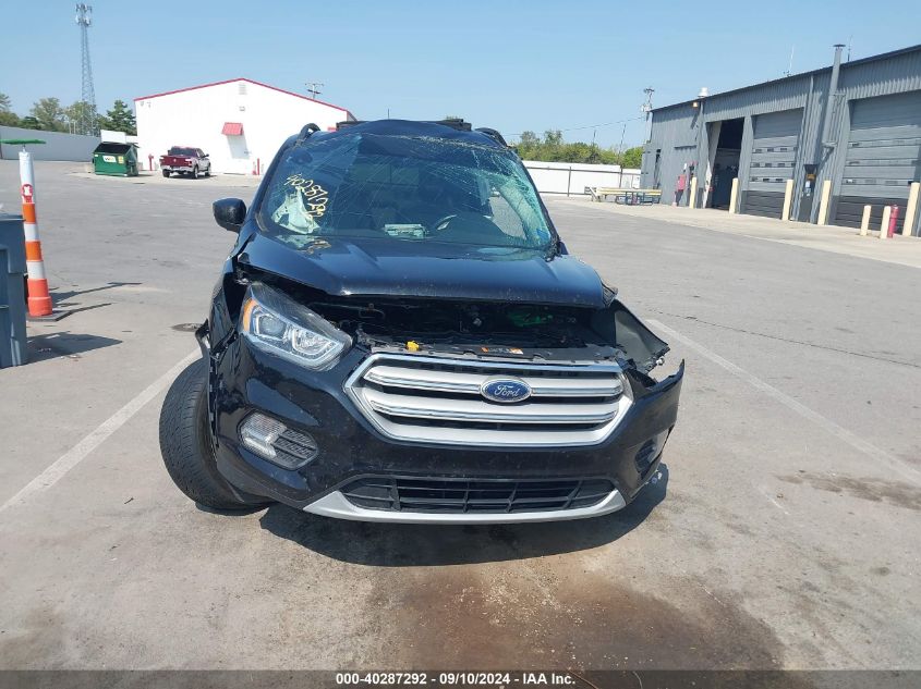 1FMCU9HD5KUA01097 2019 Ford Escape Sel