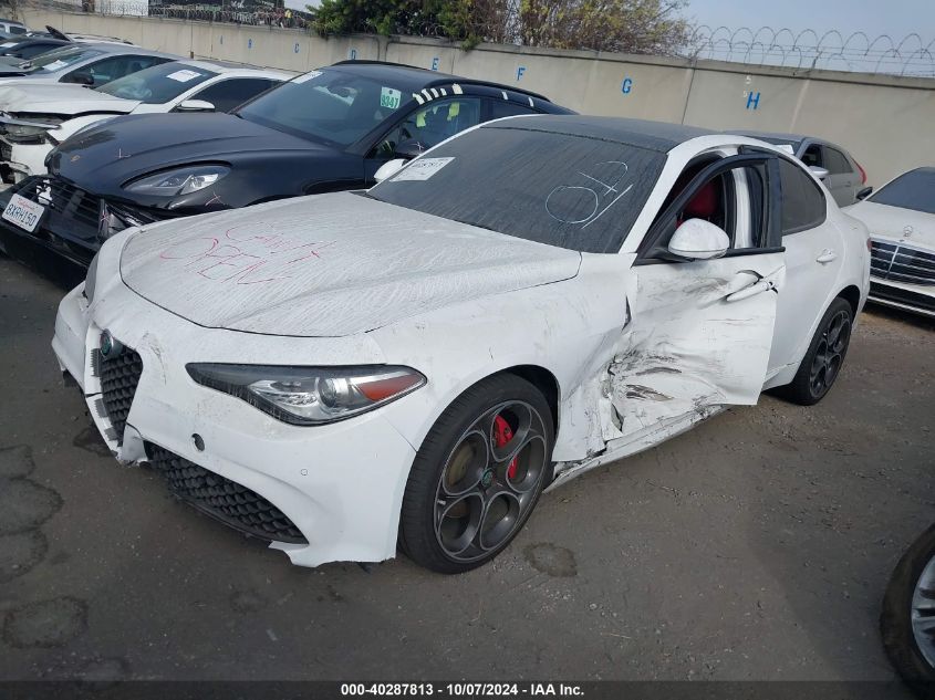 ZARFAMBNXK7611788 2019 ALFA ROMEO GIULIA - Image 2