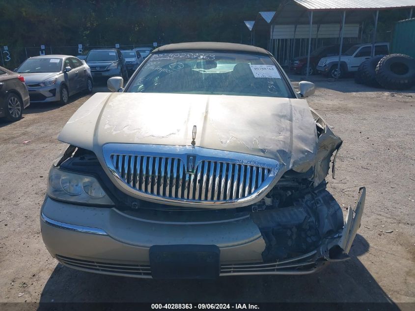 1LNHM81W25Y646363 2005 Lincoln Town Car Signature