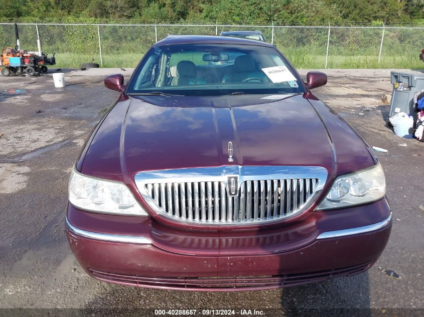 2008 Lincoln Town Car Signature Limited VIN: 2LNHM82W98X653040 Lot: 40288657