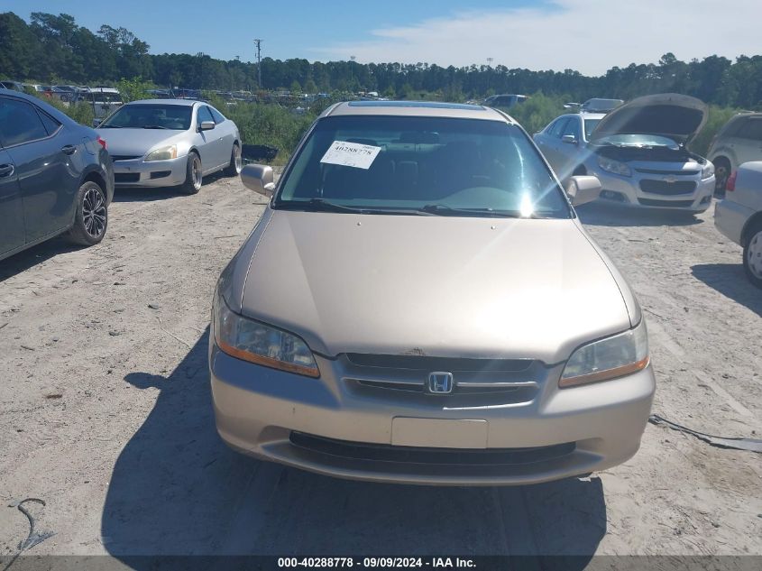 2000 Honda Accord 3.0 Ex VIN: 1HGCG1659YA053806 Lot: 40288778