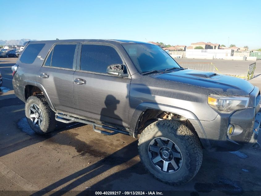 2018 Toyota 4Runner Sr5 Prem/Ltdl/Trail/Trd VIN: JTEBU5JR8J5512452 Lot: 40289217